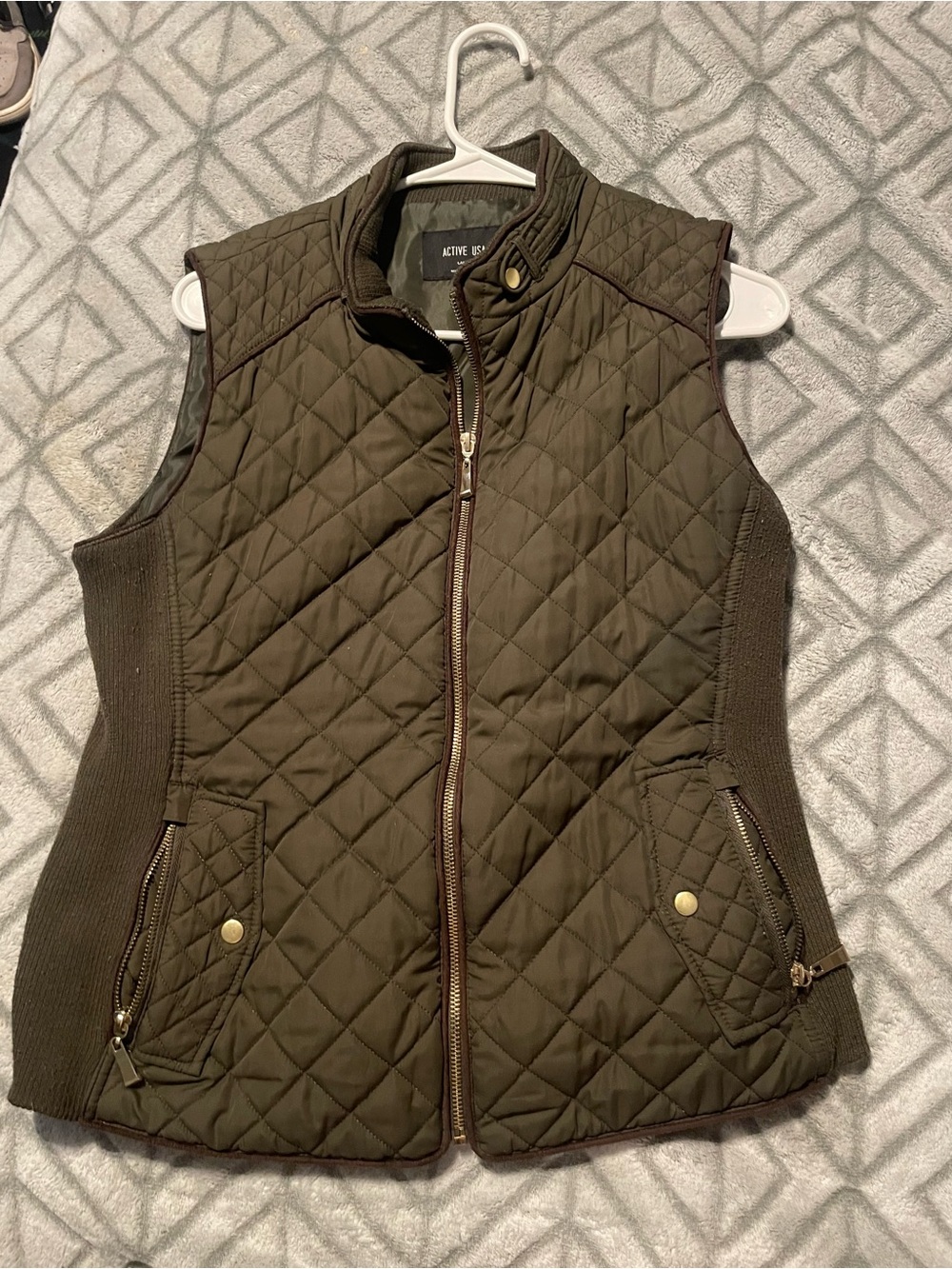 Active USA Quilted Olive Vest with Knit Side Panels